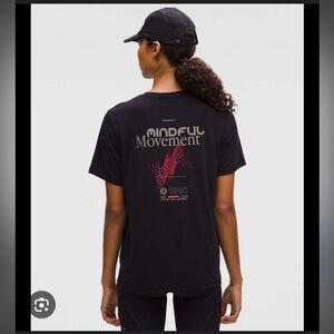 lululemon Jersey Training Mindful Movement Graphic T-Shirt in Black (nwt)